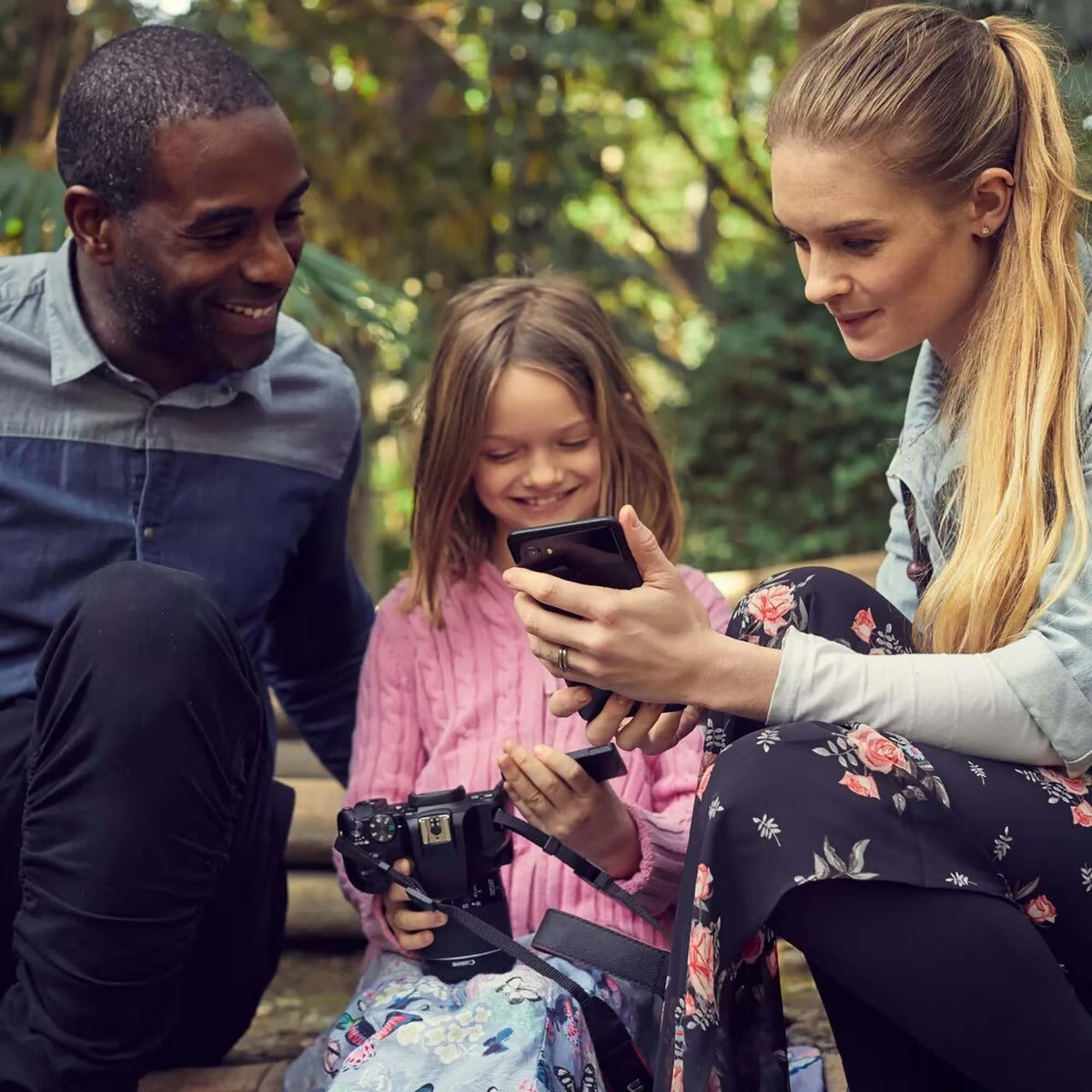 كاميرا كانون DSLR EOS250D عدسة DC 18-55 مم باللون الأسود