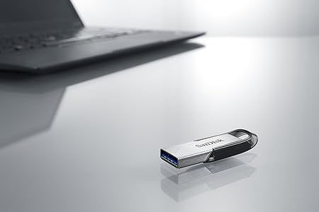 SanDisk Ultra Flair USB 3.0 Flash Drive
