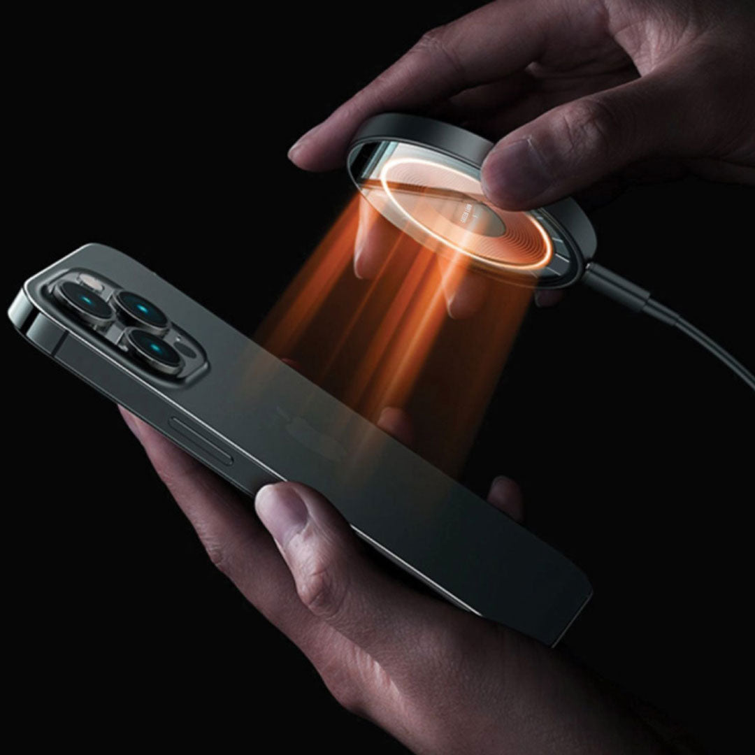 شاحن لاسلكي ماج سيف من جرين لايون مع زجاج مقوى للايفون - اسود