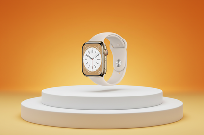 ساعة Apple Watch Series 8 مقاس 45 مم GPS + Cellular هيكل من الفولاذ المقاوم للصدأ باللون الذهبي مع حزام Starlight الرياضي
