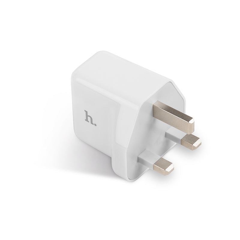شاحن حائط من Hoco “UH205” بمقبس بريطاني ومحول شحن USB مزدوج